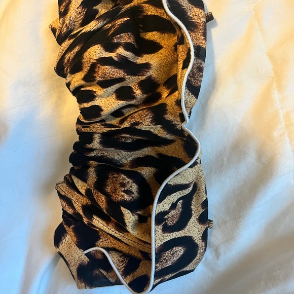 Tatyana beach bash leopard sun top - Picture 2 of 4